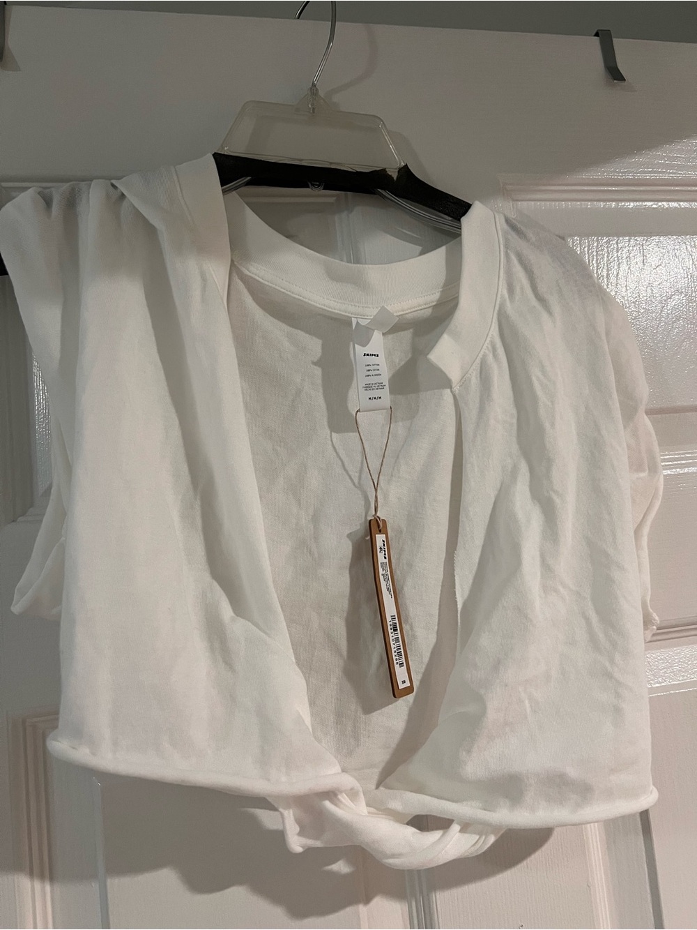 Skims size M  White Cropped Twist Front Top